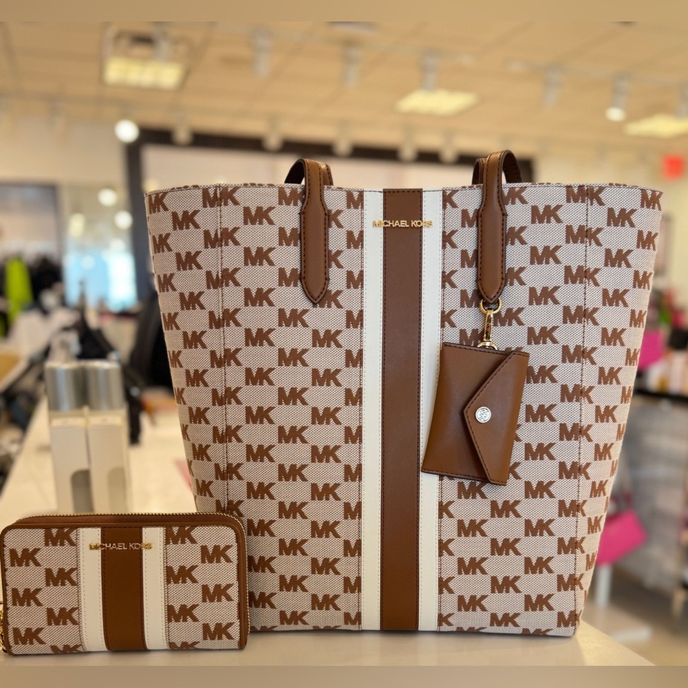 Michael Kors Vincent Large Jacquard Tote with Card Case Attachment and W…